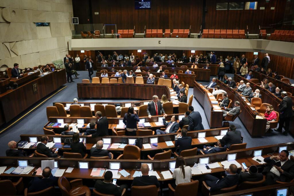 בליץ "המהפכה החוקתית" נמשך: חוק דרעי 2, חוק מח"ש וחוק החמץ!