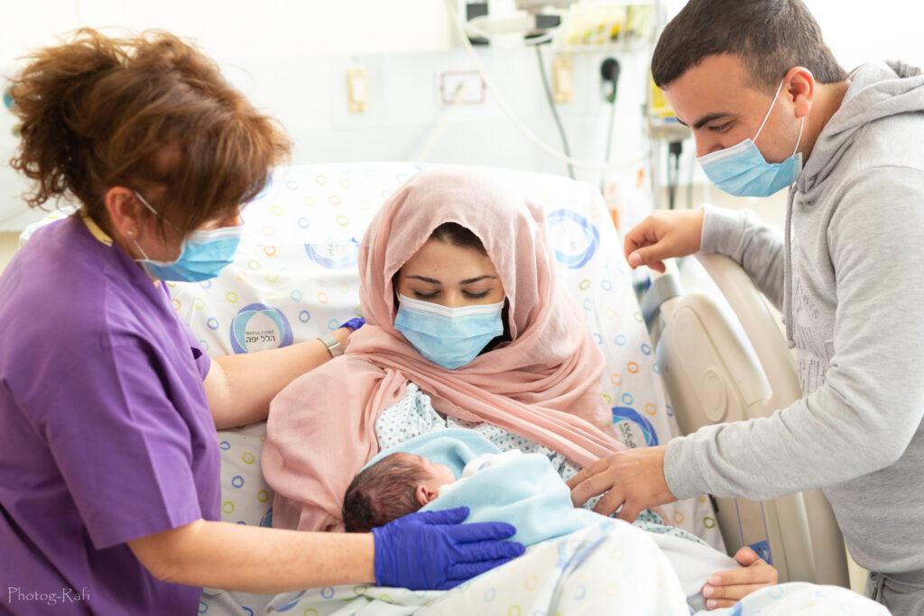 מרכז מוסאוא: שר האוצר הגזען בצלאל סמוטריץ' ואשתו יכולים להתגאות באווירה הגזענית שהם הפיצו.