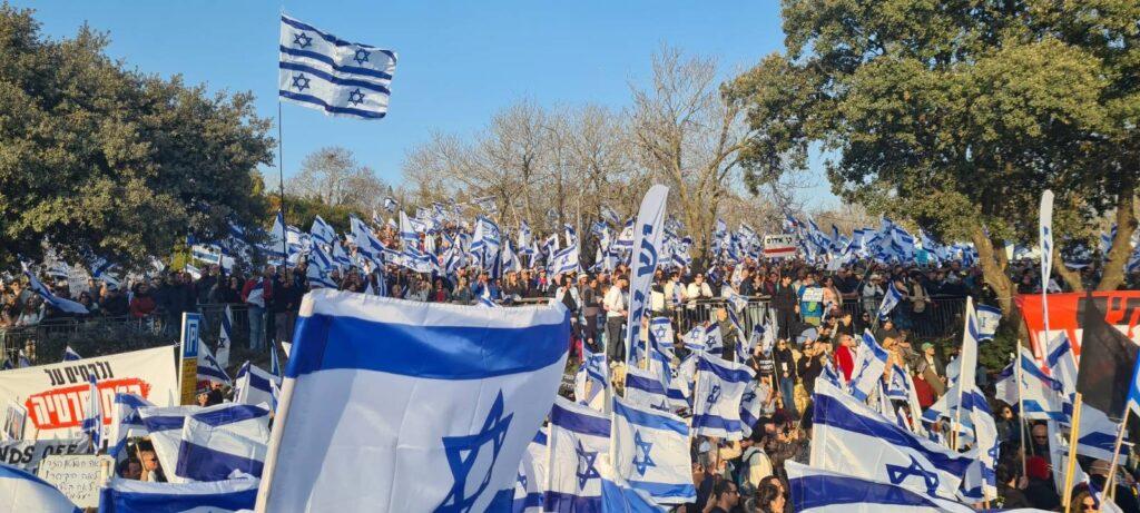 מחאה מול הכנסת