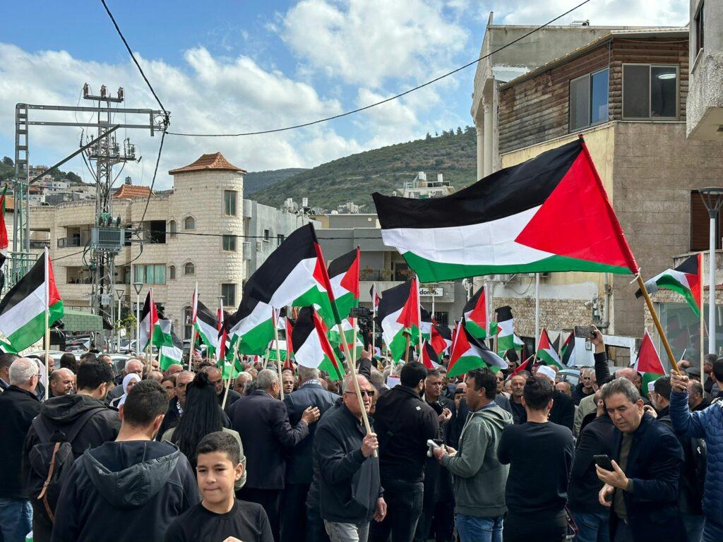 العلم الفلسطيني يخيفهم ويغيظهم!